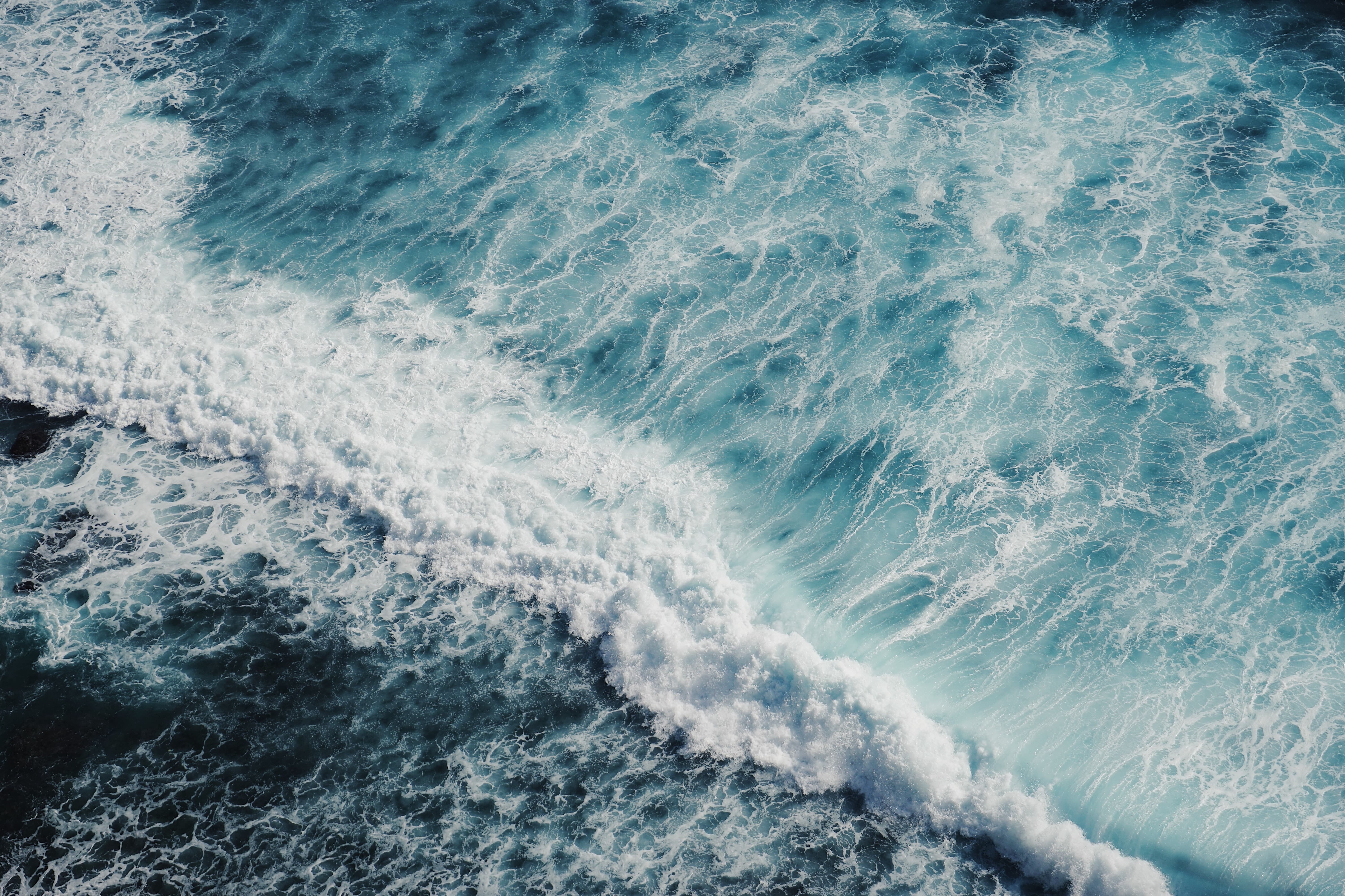 Navegando en aguas revueltas: qué tener en cuenta en el momento actual para construir reputación