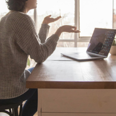 Casi 6 de cada 10 de las empresas reconoce un impacto de la IA en sus modelos de trabajo